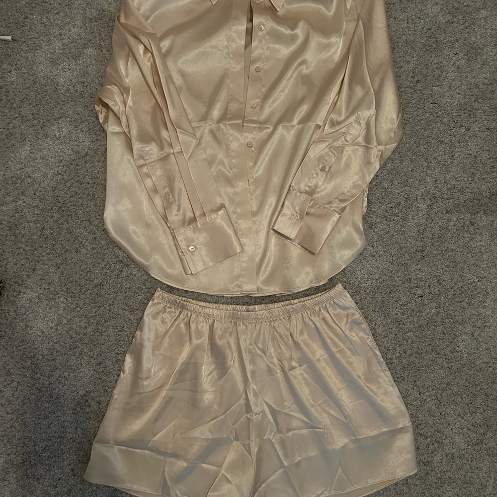 Daily Drills Champagne Silky Boxer & Button Up Set S/M